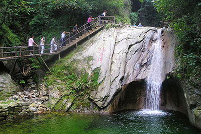 追夢(mèng)谷（400）1.jpg