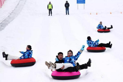 【?？怠棵坊ㄕ?親子滑雪一日游